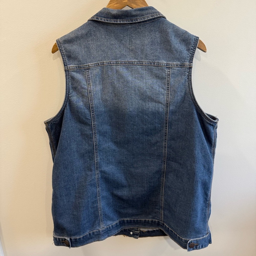 Love & Legend  Sleeveless Jacket Vest - Picture 5 of 7